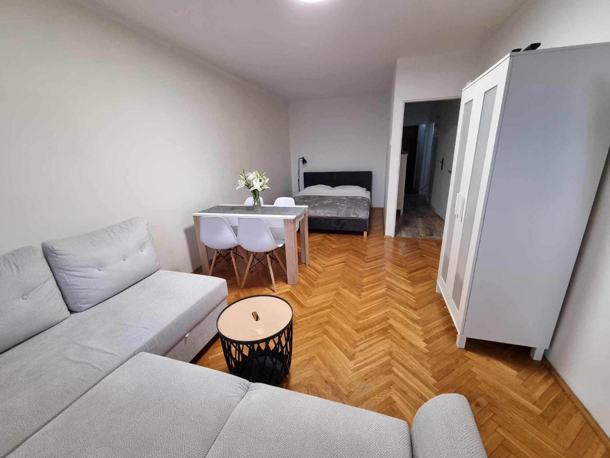 Piastowska100 Apartament